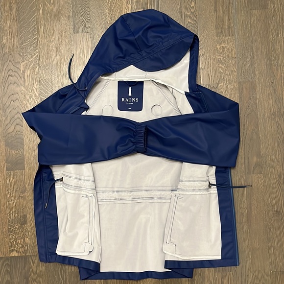 Rains rain jacket - Picture 3 of 5